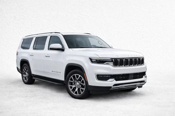 Used 2024 Jeep Wagoneer Image