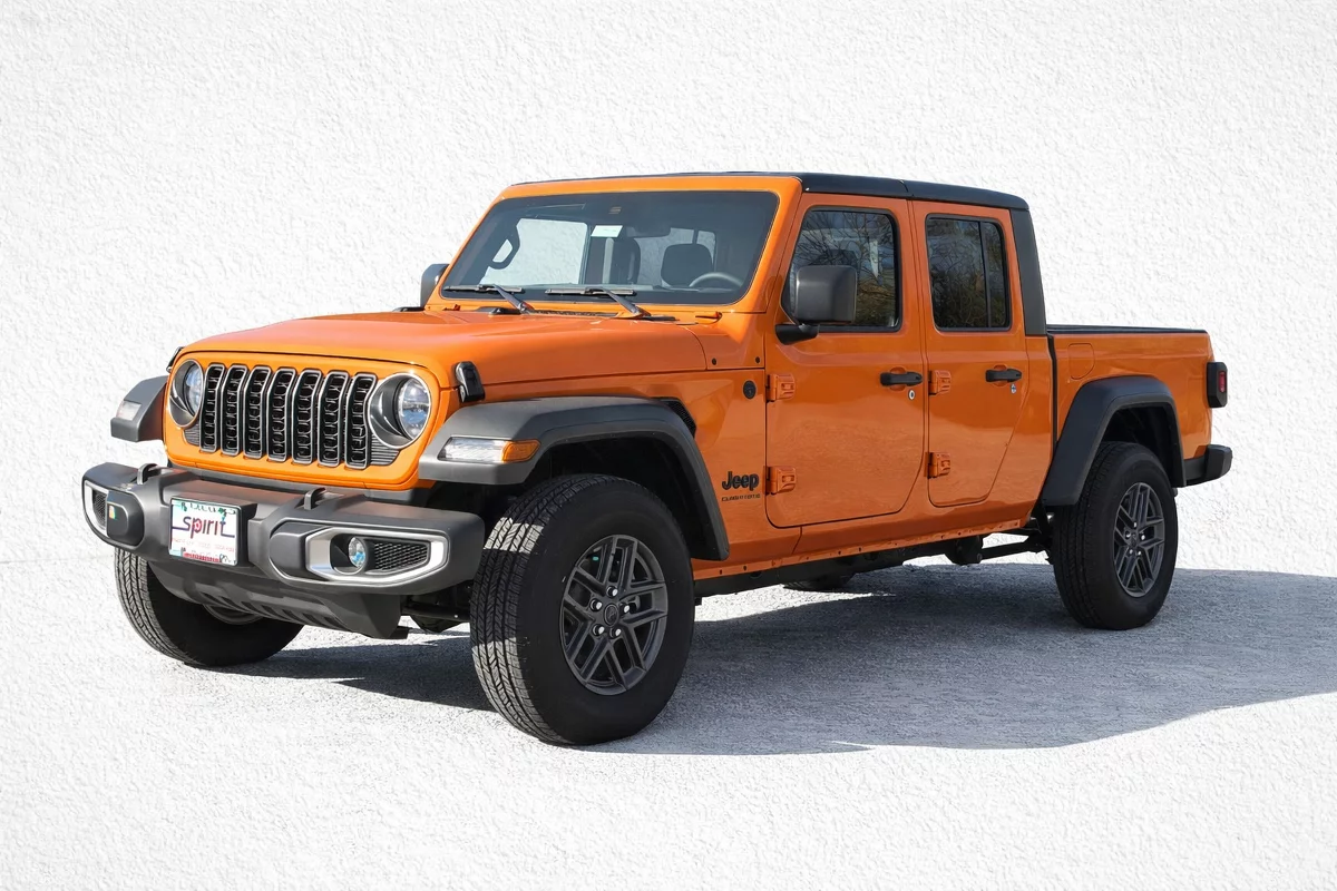 New 2025 Jeep Gladiator