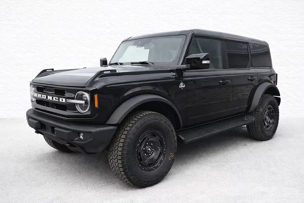 New 2025 Ford Bronco Image