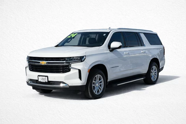 Used 2024 Chevrolet Suburban Image