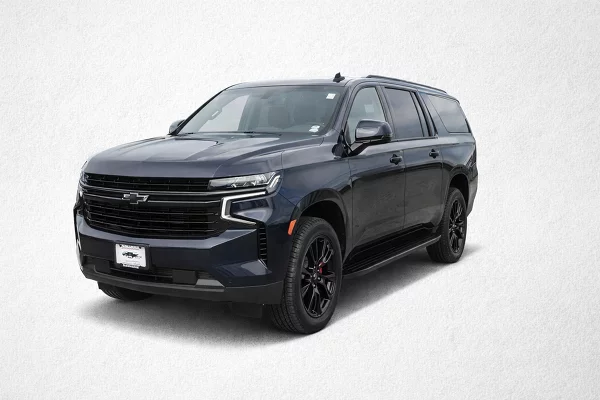 Used 2023 Chevrolet Suburban Image