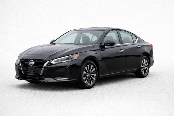 Used 2024 Nissan Altima Image