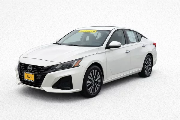 Used 2023 Nissan Altima Image