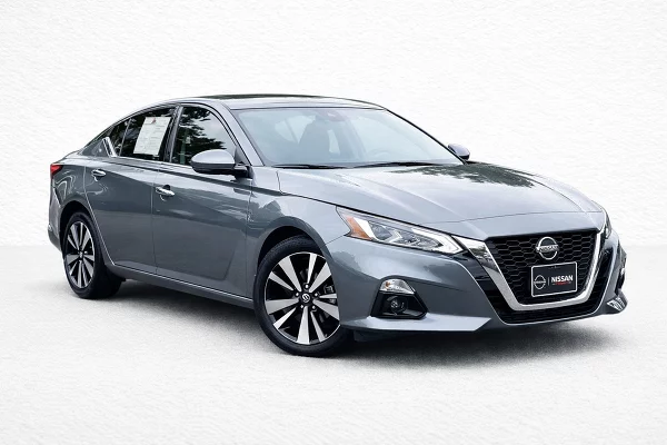 Used 2021 Nissan Altima Image