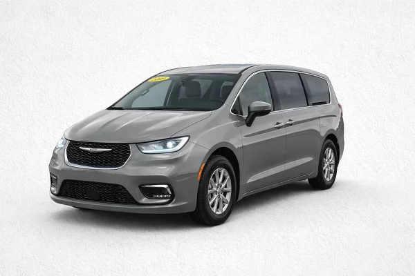 Used 2023 Chrysler Pacifica Image