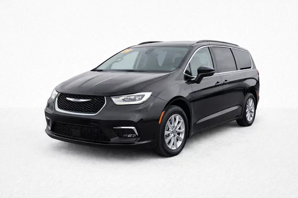 Used 2023 Chrysler Pacifica Image