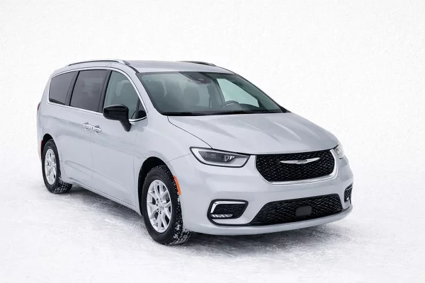 Used 2024 Chrysler Pacifica Image