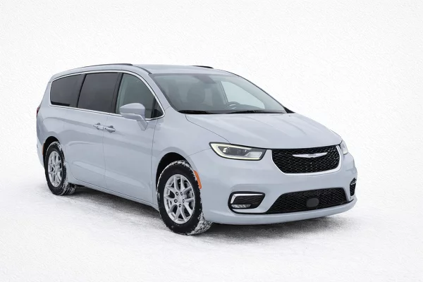 Used 2023 Chrysler Pacifica Image