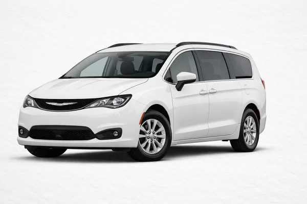 Used 2021 Chrysler Voyager Image