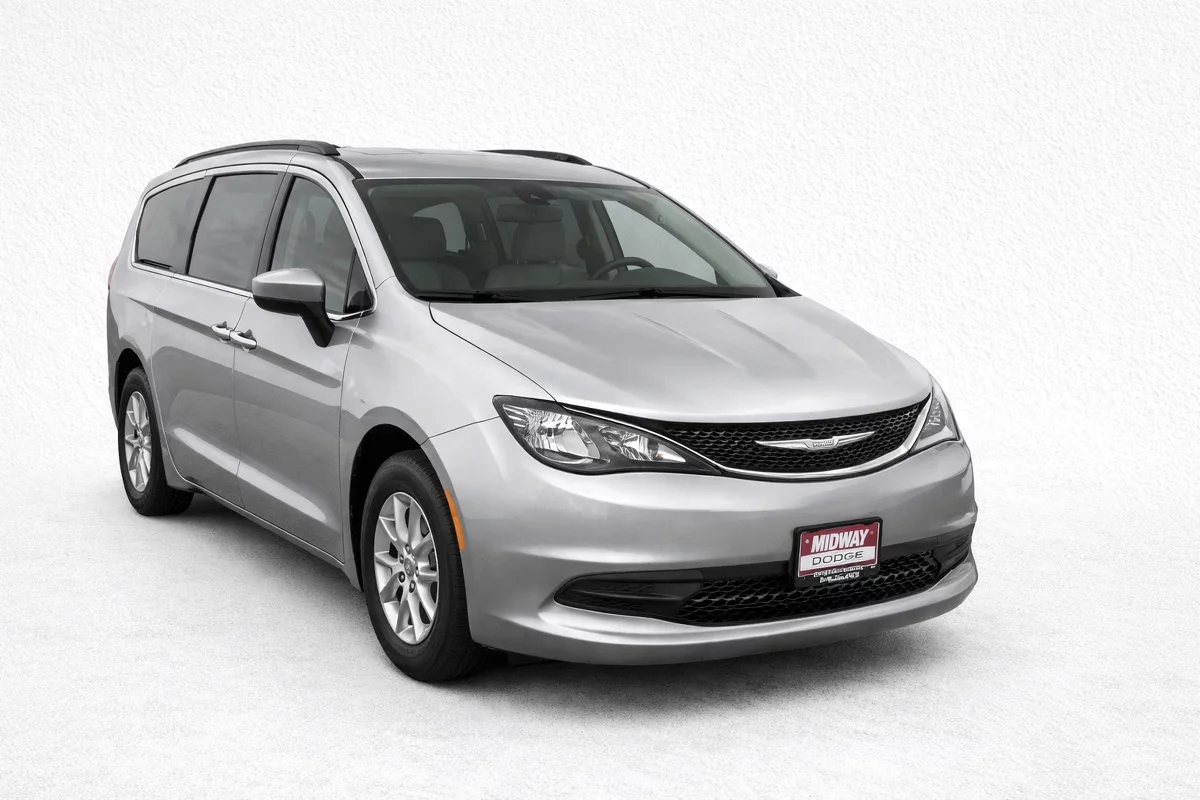 Used 2021 Chrysler Voyager