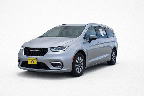 Used 2023 Chrysler Pacifica Hybrid Image