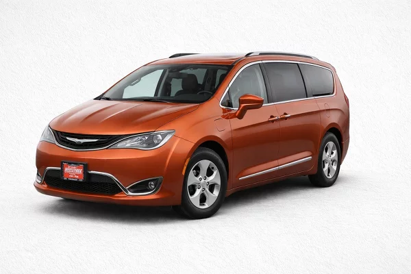 Used 2018 Chrysler Pacifica Hybrid Image