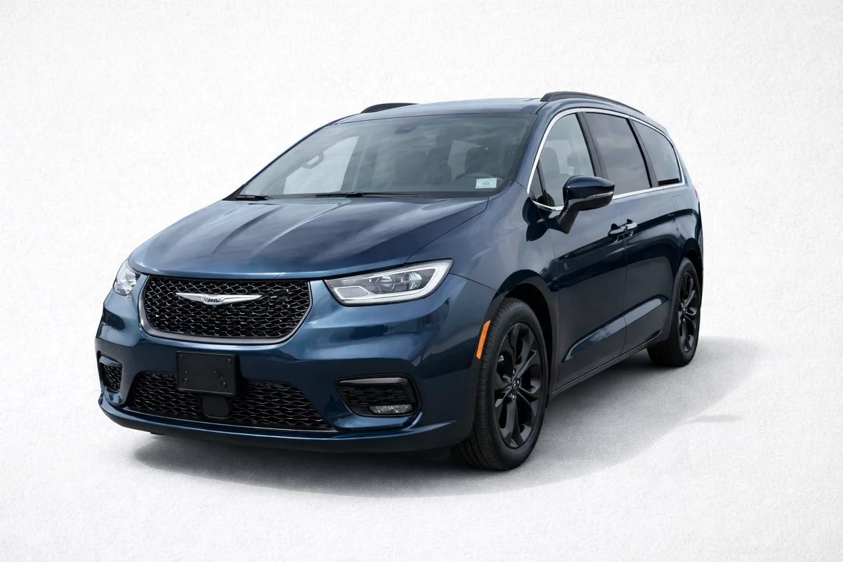 Used 2023 Chrysler Pacifica