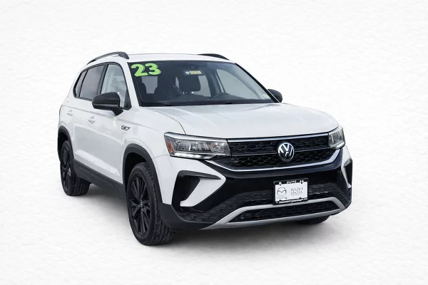 Used 2023 Volkswagen Taos Image