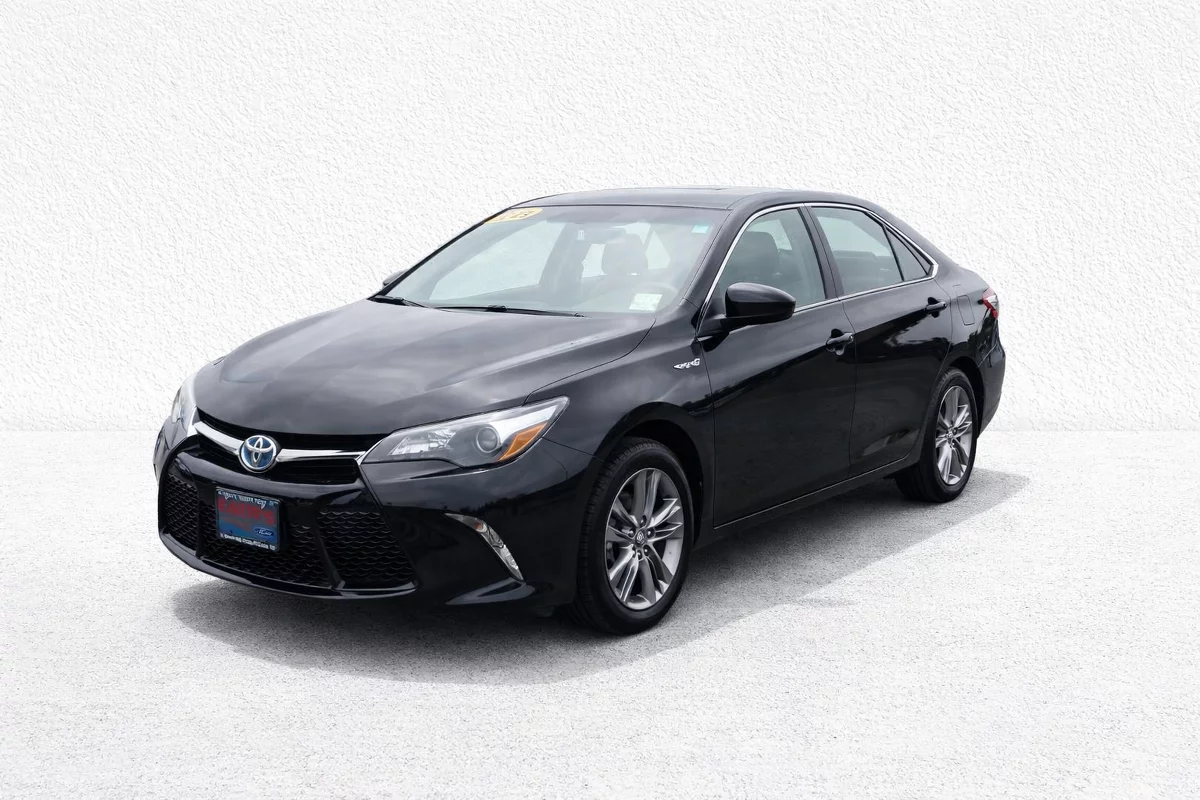 Used 2015 Toyota Camry Hybrid