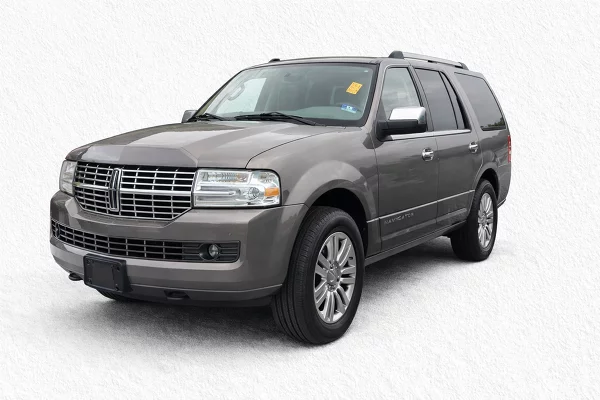Used 2013 Lincoln Navigator Image