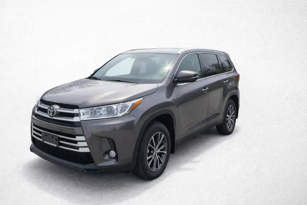 Used 2019 Toyota Highlander Image