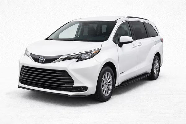 Used 2025 Toyota Sienna Image