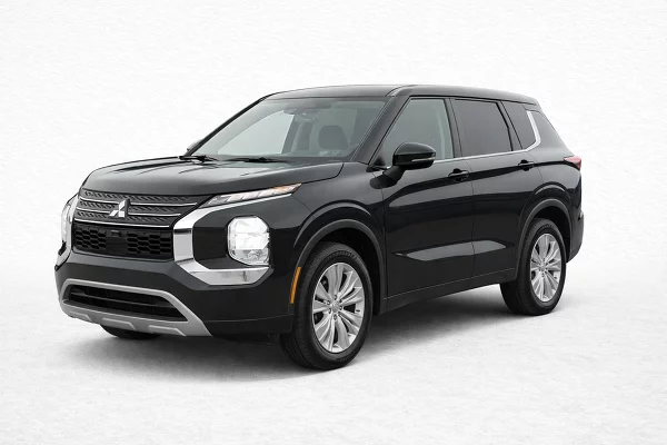 Used 2023 Mitsubishi Outlander Image