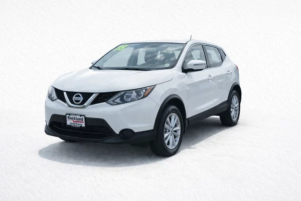 Used 2018 Nissan Rogue Sport Image