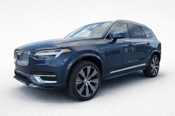 Used 2025 Volvo XC90 Plug-In Hybrid Image