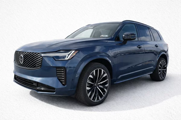 New 2026 Volvo XC90 Plug-In Hybrid Image