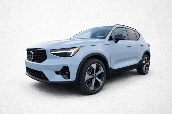 New 2026 Volvo XC40 Image