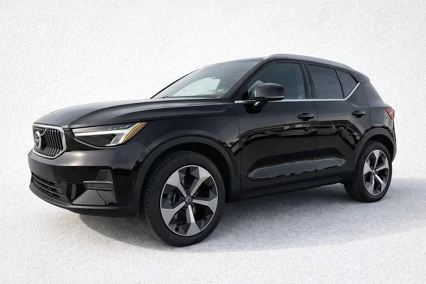 New 2025 Volvo XC40 Image